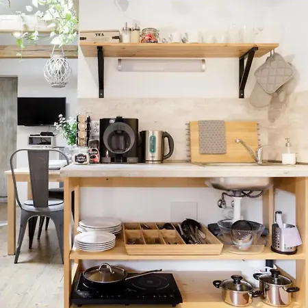 Romantic Bohemian Studio In Old Town Praag Buitenkant foto