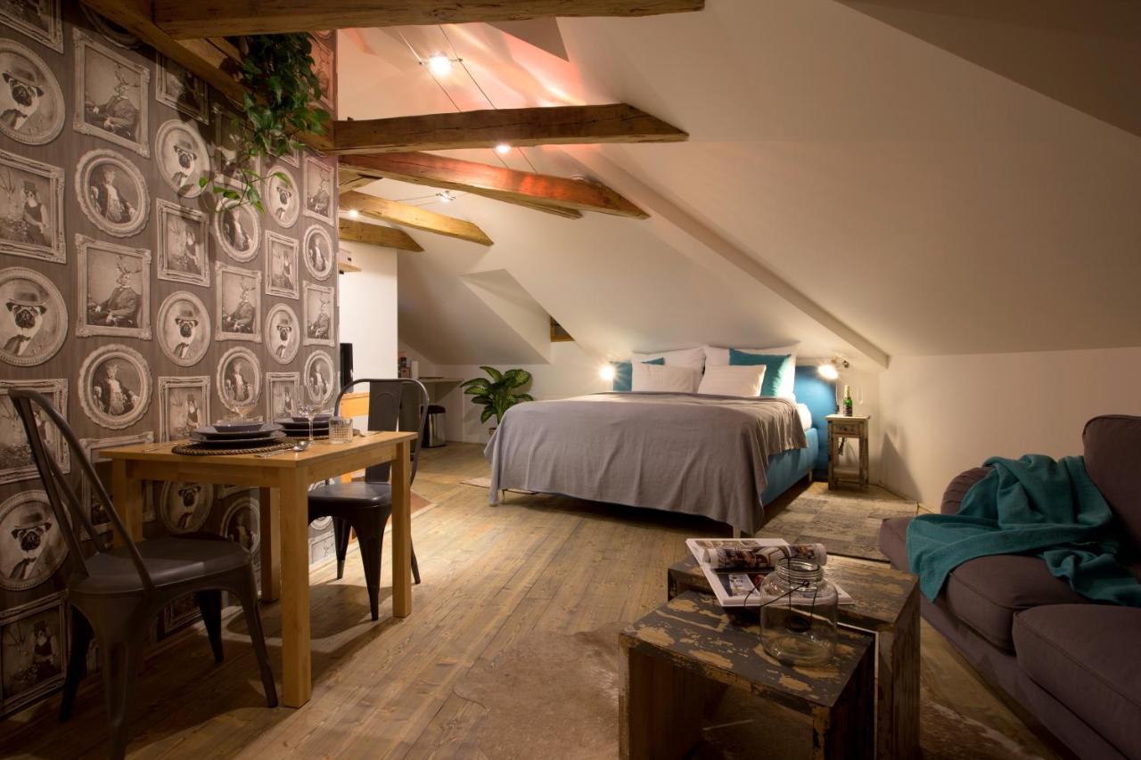 Romantic Bohemian In Old Town * Prague